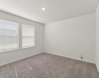 601 Banner Avenue - Photo Thumbnail 7