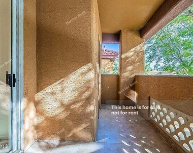 2929 W Yorkshire Drive - Photo Thumbnail 20