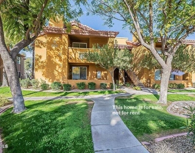 2929 W Yorkshire Drive - Photo Thumbnail 1