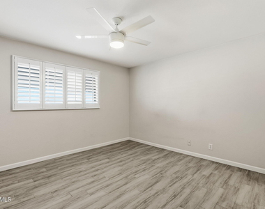 2401 N 66th Street - Photo Thumbnail 20