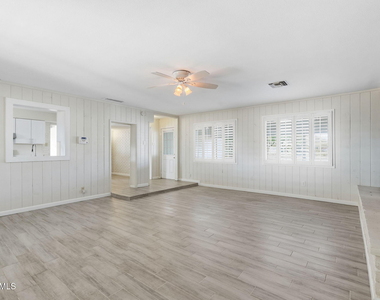 2401 N 66th Street - Photo Thumbnail 9