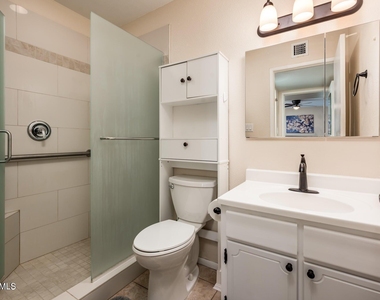 4515 W Continental Drive - Photo Thumbnail 10