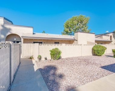 4515 W Continental Drive - Photo Thumbnail 22