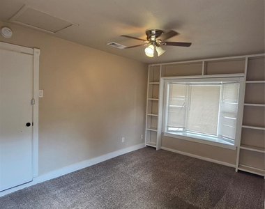 2539 Hillsboro Avenue - Photo Thumbnail 7