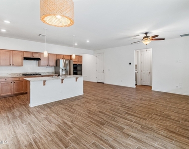 16209 W La Ventilla Way - Photo Thumbnail 6