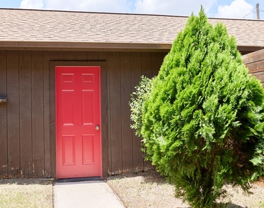 900 Kilkenny Court - Photo Thumbnail 11