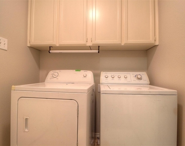 7409 Glen Drive - Photo Thumbnail 11