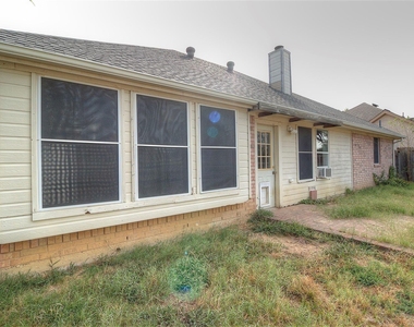 7409 Glen Drive - Photo Thumbnail 16