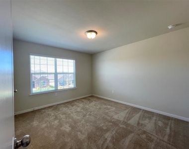 1905 Nelson Street - Photo Thumbnail 26