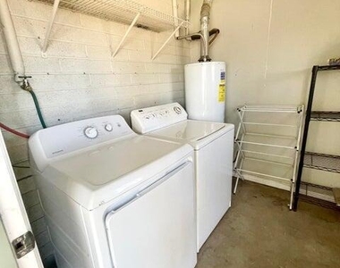 6820 E Moreland Street - Photo Thumbnail 13