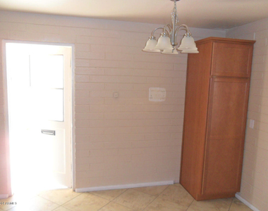 11139 W Elk Avenue - Photo Thumbnail 7