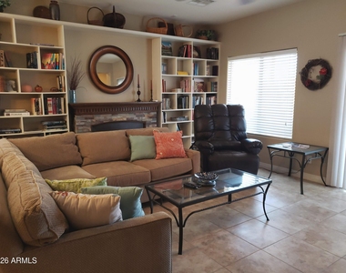 208 E Caribbean Drive - Photo Thumbnail 10