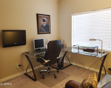 208 E Caribbean Drive - Photo Thumbnail 17