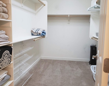 208 E Caribbean Drive - Photo Thumbnail 13