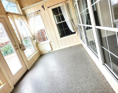 4346 Briar Hill Drive - Photo Thumbnail 8