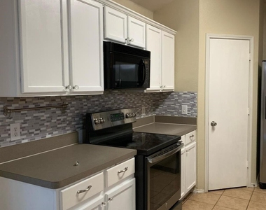 8532 Minturn Drive - Photo Thumbnail 11