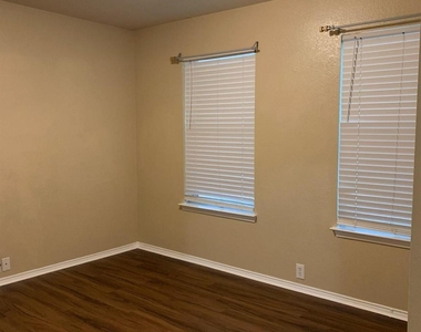 8532 Minturn Drive - Photo Thumbnail 28