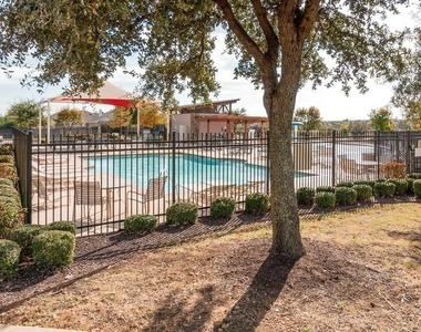 8532 Minturn Drive - Photo Thumbnail 7