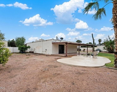5520 N 77th Place - Photo Thumbnail 24