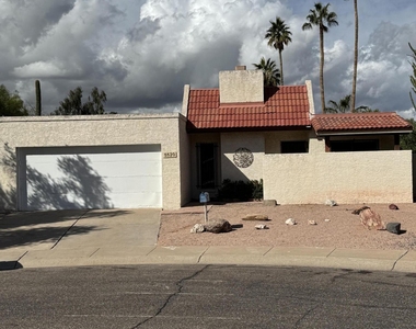 5520 N 77th Place - Photo Thumbnail 1