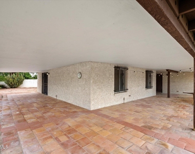5520 N 77th Place - Photo Thumbnail 21
