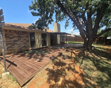 508 Tarragon Lane - Photo Thumbnail 21