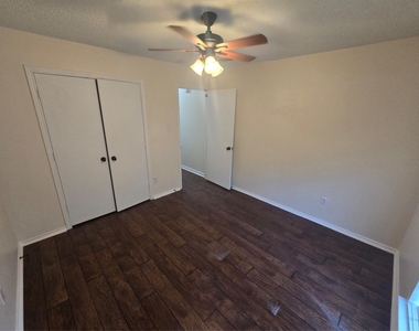 508 Tarragon Lane - Photo Thumbnail 19
