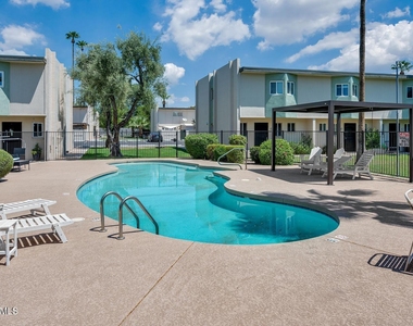 6030 N 15th Street - Photo Thumbnail 18