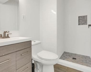 6030 N 15th Street - Photo Thumbnail 15