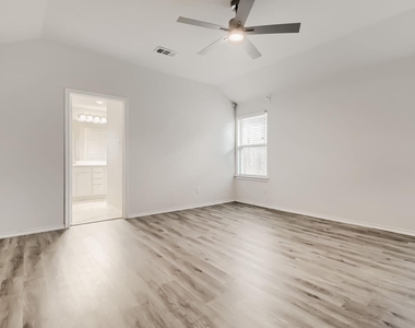 1300 Avenue C - Photo Thumbnail 7