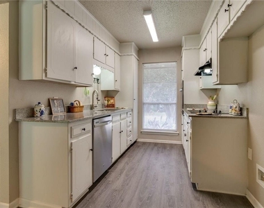 7820 Kermit Avenue - Photo Thumbnail 8