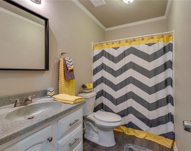 7820 Kermit Avenue - Photo Thumbnail 21