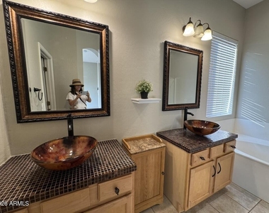 26216 N 73rd Avenue - Photo Thumbnail 17