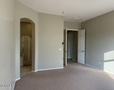 26216 N 73rd Avenue - Photo Thumbnail 11