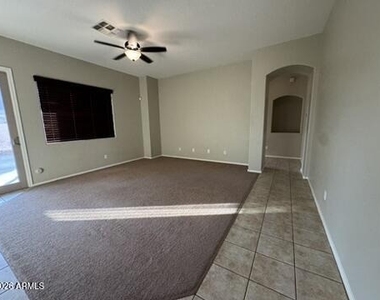 26216 N 73rd Avenue - Photo Thumbnail 9