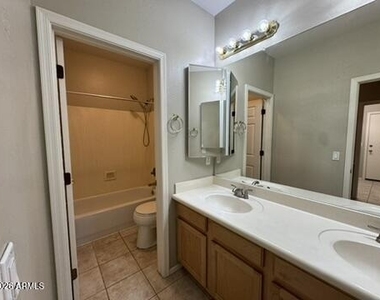 26216 N 73rd Avenue - Photo Thumbnail 27