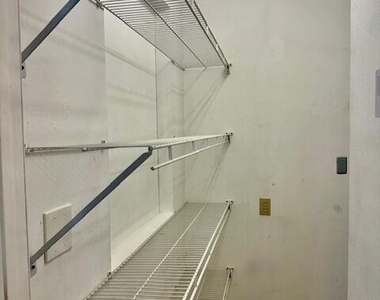 11801 N Coggins Drive - Photo Thumbnail 22