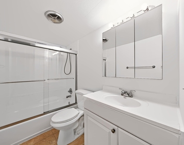 401 Golden Isles Drive - Photo Thumbnail 6