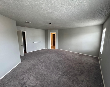 4612 Bellcrest Drive - Photo Thumbnail 26