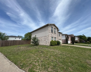 4612 Bellcrest Drive - Photo Thumbnail 37