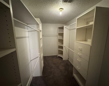 4612 Bellcrest Drive - Photo Thumbnail 30
