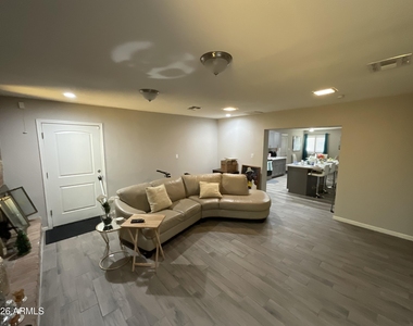 2320 E Wier Avenue - Photo Thumbnail 2