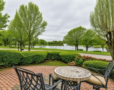 818 Stratford Drive - Photo Thumbnail 1