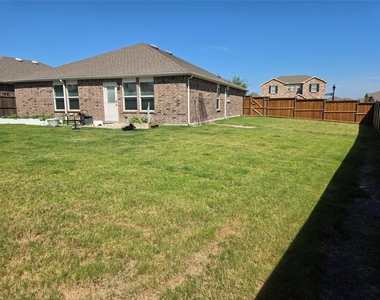 1126 Ainsley Lane - Photo Thumbnail 17