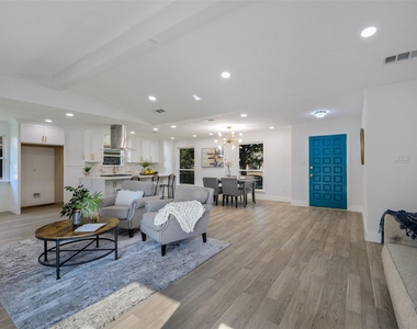2400 Bengal Lane - Photo Thumbnail 9