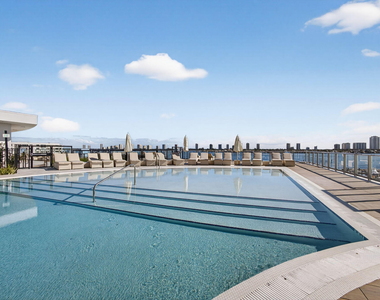 220 Lake Shore Drive - Photo Thumbnail 65
