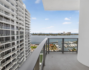 220 Lake Shore Drive - Photo Thumbnail 32