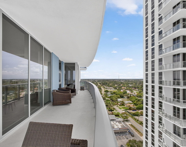 220 Lake Shore Drive - Photo Thumbnail 27