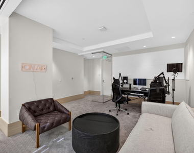 220 Lake Shore Drive - Photo Thumbnail 35