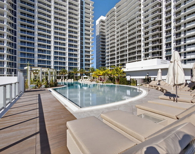 220 Lake Shore Drive - Photo Thumbnail 68